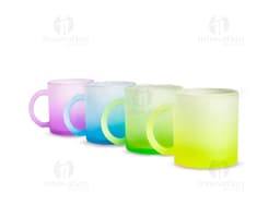 Caneca de vidro de 350ml para café ou chá. Ideal para bebidas quentes. Possui alça e design elegante. Perfeita para o café da