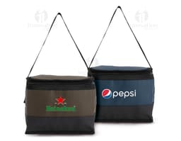 Bolsa térmica preta de 5 litros, feita de couro e equipada com alça, zíper e alça para transporte. Ideal para armazenar