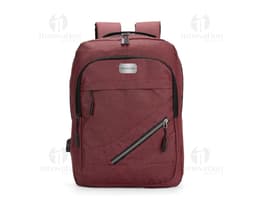 Mochila de couro preta estilo briefcase com alça de mão e alças para as costas. Fechamento com zíper, detalhes em metal e