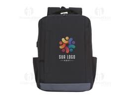 Mochila de nylon USB - ideal para viagens de negócios e passeios. Feita de material resistente, espaçosa e moderna, esta
