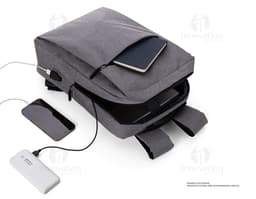 Mochila para Notebook – Transporte seu equipamento com segurança e estilo! Feita em couro moderno, essa mochila possui