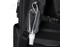 Mochila em couro sintético de alta qualidade, perfeita para te acompanhar em viagens ou no dia a dia. Com alça confortável e