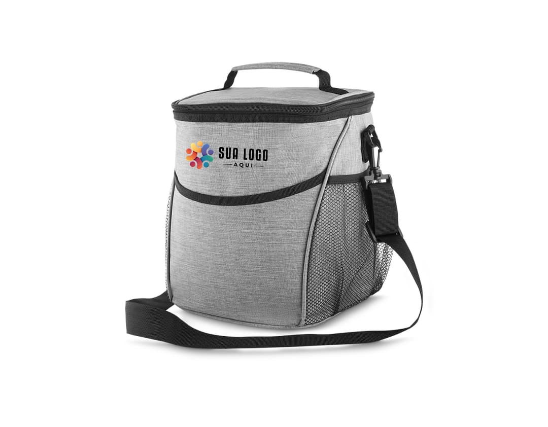 Bolsa térmica elegante e clássica, perfeita para manter seus alimentos frescos durante todo o dia. Feita em couro de alta