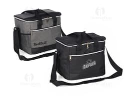 Bolsa térmica de 18 litros com bolsos telados, ideal para armazenar alimentos e bebidas em viagens ou passeios. Design