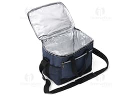Bolsa térmica de 18 litros com bolsos telados, ideal para armazenar alimentos e bebidas em viagens ou passeios. Design