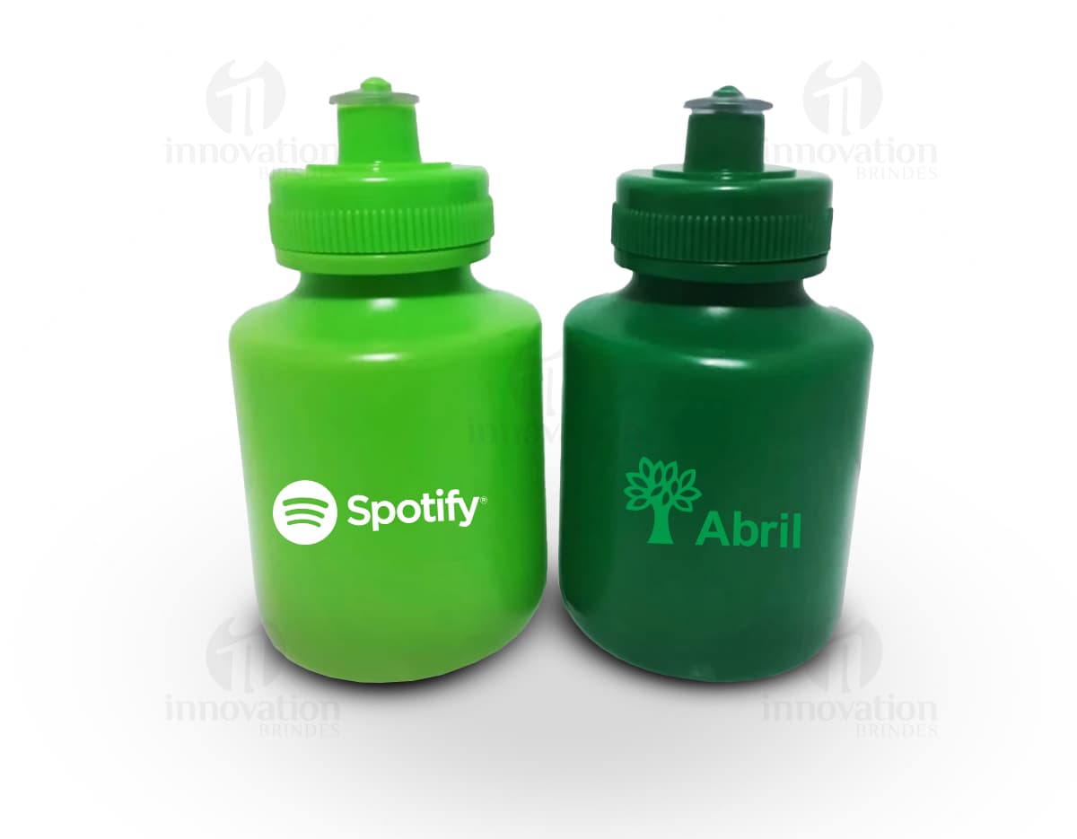 Squeeze plástico de 300ml em destaque.