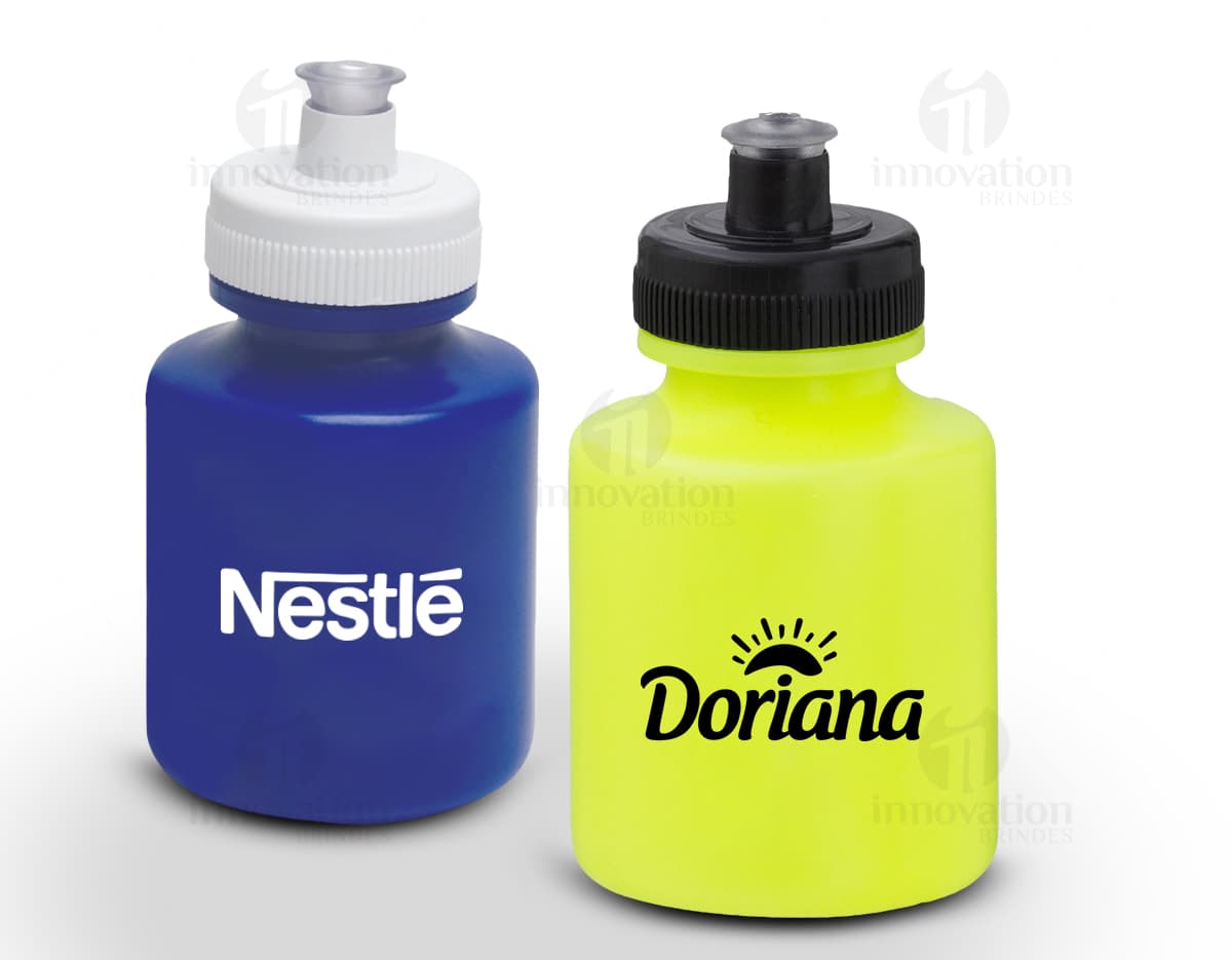 Squeeze plástico de 300ml em destaque.
