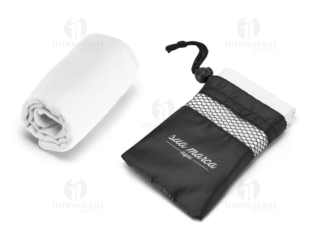 Toalha para esporte de alto desempenho. Ideal para seus treinos, proporcionando conforto e absorção. Prática e compacta, é