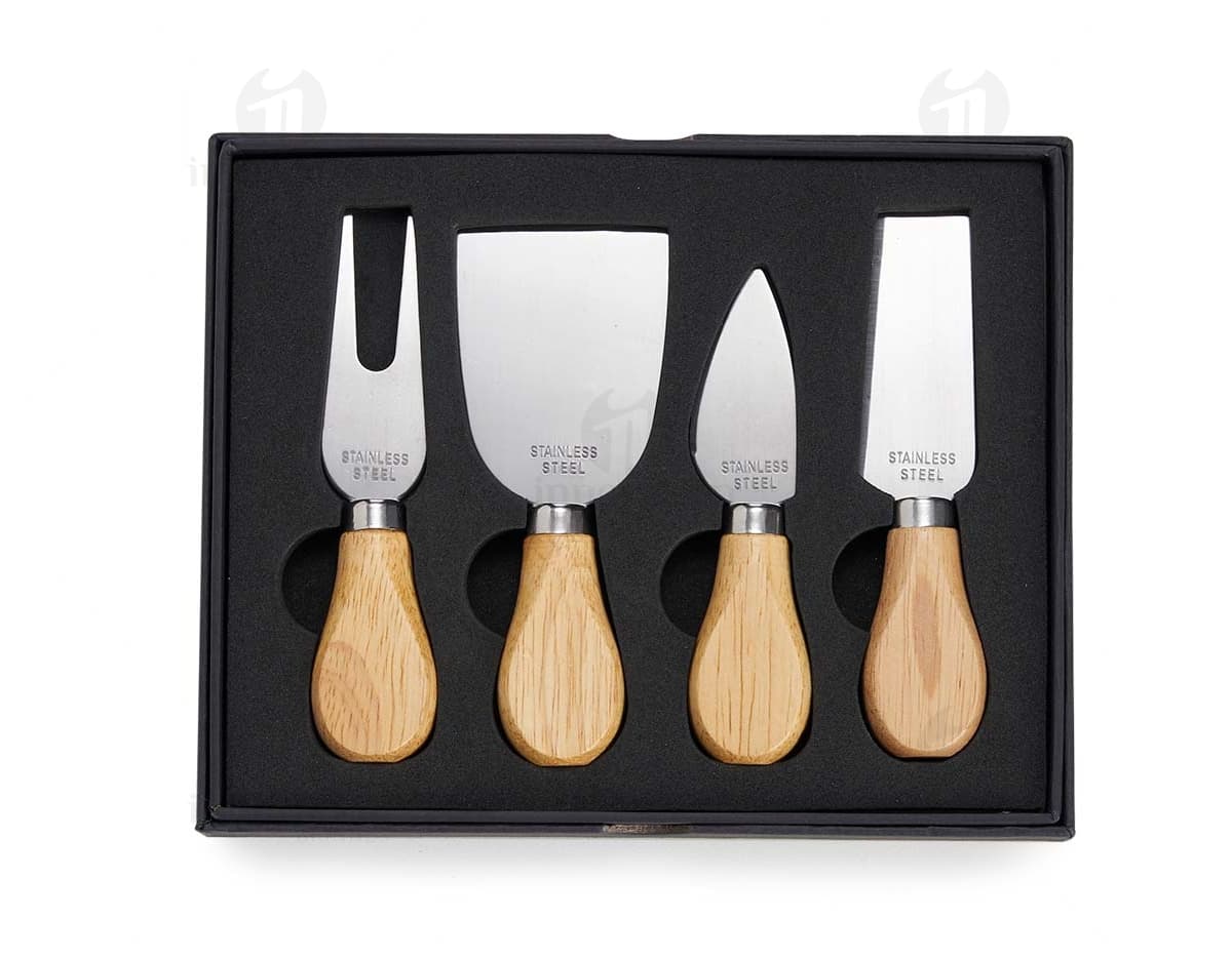 Kit queijo 4 peças de alta qualidade com facas de aço inoxidável, ideal para degustar seus queijos favoritos. O design