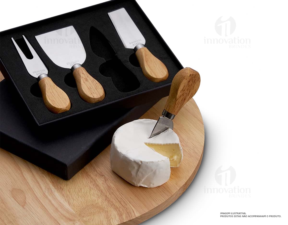 Kit queijo 4 peças de aço inoxidável em uma elegante caixa de madeira. Ideal para os amantes de queijo e vinhos. Este