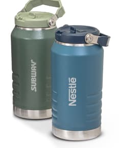 Garrafa térmica de 1,1 litros em metal prateado, com design em aço inoxidável e acabamento preto brilhante. Possui capacidade