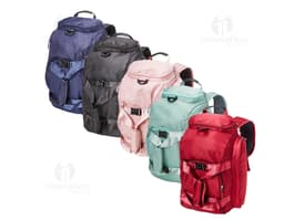 Bolsa esportiva de 25 litros em couro marrom com alças ajustáveis para viagens, academia e lazer. Moderna, espaçosa e