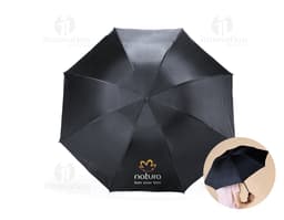 Guarda-chuva manual de nylon para proteção em dias de chuva. Mantenha-se seguro e protegido com este acessório de conforto e