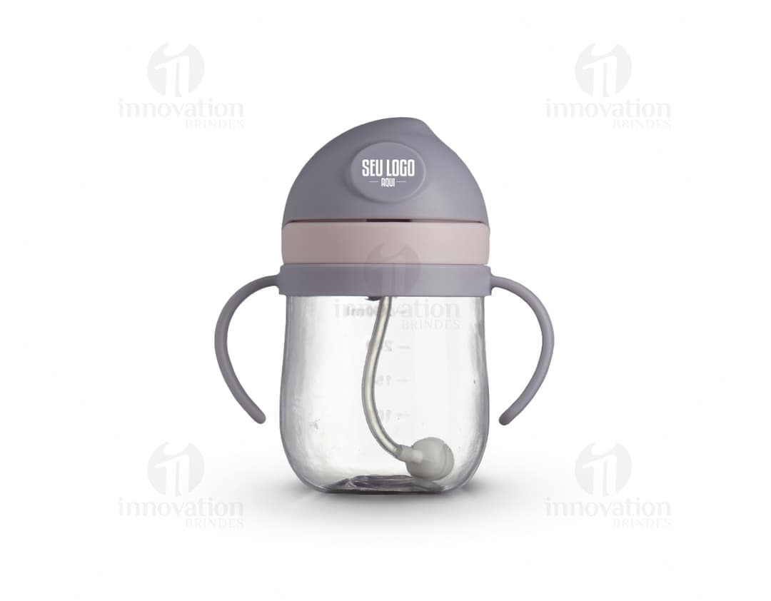 Copo de Transição Infantil 350ml em plástico amarelo transparente, com design clean e seguro para crianças, ideal para