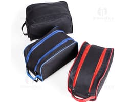 Nécessaire de poliéster preto para viagens e negócios modernos. Compacto e elegante, ideal para armazenar dinheiro, cartões e