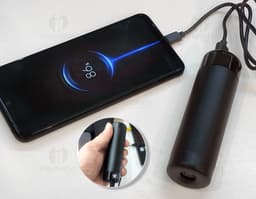Power Bank 4.000mAh com Lanterna preto, moderno, sistema de áudio, dispositivo eletrônico, equipamento de tecnologia, objeto