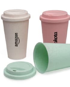 Container vazio de copo fibra de bambu 450ml, feito de plástico, com tampa de coloração preta. Objeto de design sustentável