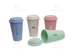 Container vazio de copo fibra de bambu 450ml, feito de plástico, com tampa de coloração preta. Objeto de design sustentável