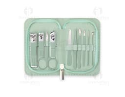 Kit Manicure 10 Peças: Conjunto contendo diversas ferramentas e utensílios para cuidados com as unhas, como tesoura, cortador