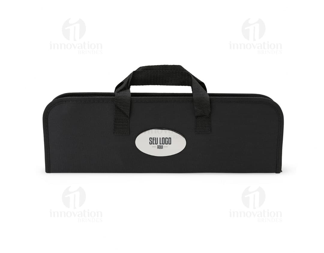 Imagem de um Kit Churrasco 6 Peças, contendo ferramentas e utensílios para churrasco, como faca, garfo, espátula, pegador e