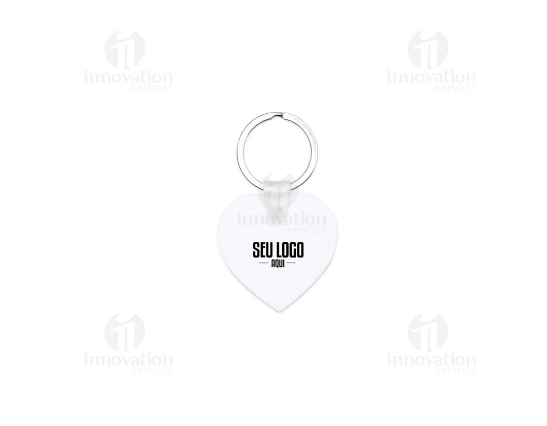 Chaveiro de acrílico em formato de coração, com design gráfico moderno e símbolo de amor. Feito em vidro transparente, com
