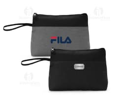 Nécessaire Nylon em cor preta com zíper e alça lateral.