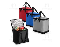 Bolsa Térmica 20 Litros em cor preta, com alça de ombro ajustável, fecho em zíper e bolso externo. Ideal para transporte de