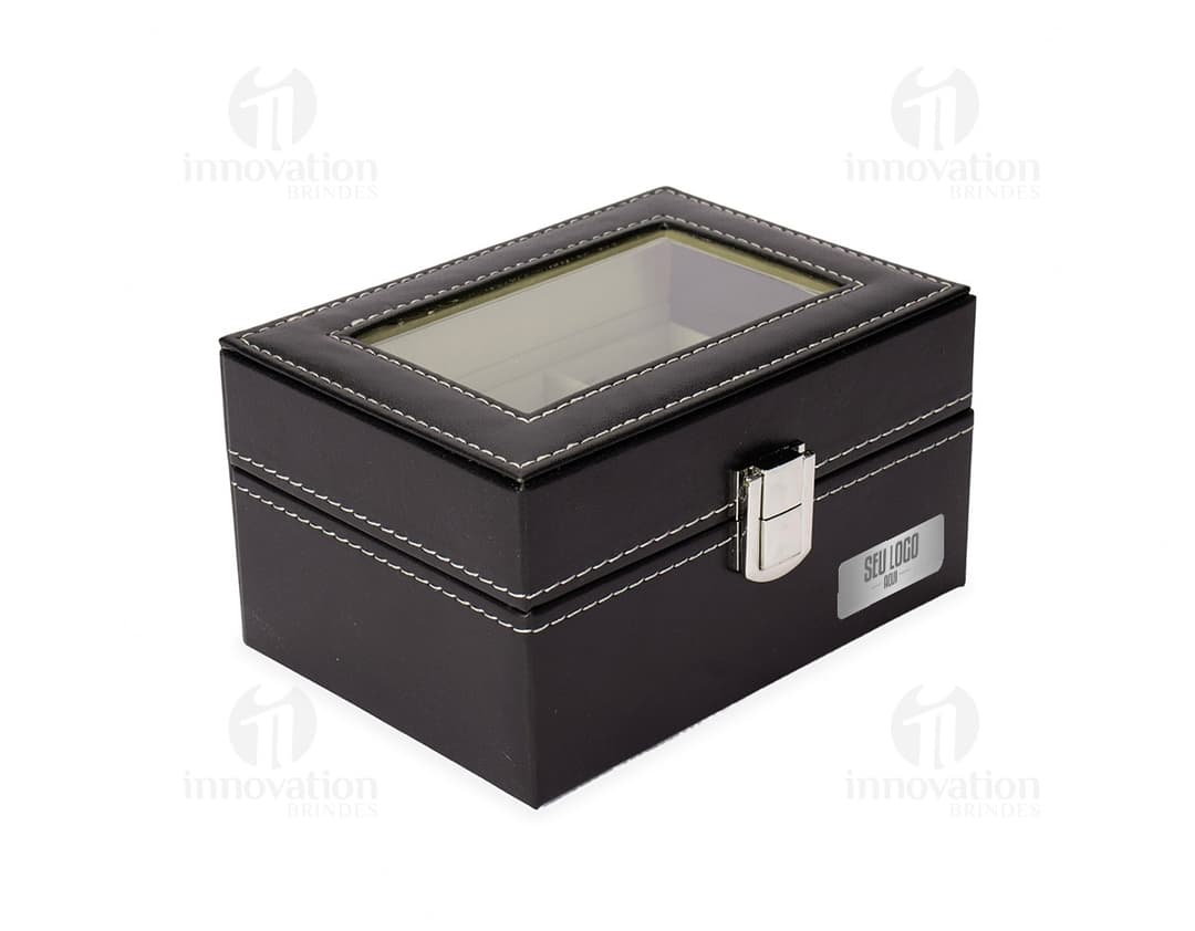 Porta-Relógios de madeira com capacidade para armazenar até 6 relógios. Configuração de cor mogno, com acabamento elegante e