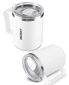 Caneca de plástico PP conservada, com tampa de metal e liquidificador de aço. A caneca está vazia e possui um design em preto