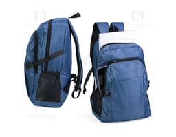 Mochila Oxford 14L preta de couro, moderna e elegante, ideal para viagens e atividades de lazer. Possui alça de mão e ombro