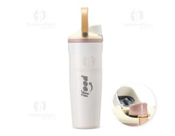 Garrafa térmica de 850ml em material plástico com design metálico, tampa prateada e corpo transparente. Ideal para armazenar
