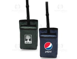 Bolsa de poliéster PVC mescla, equipamento de comunicação e armazenamento. Feita de couro e papel, com alça e fecho de metal.