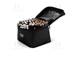 Kit de canetas marcadoras 120 cores em um estojo de couro preto, ideal para viagens e negócios. O acessório possui alça para