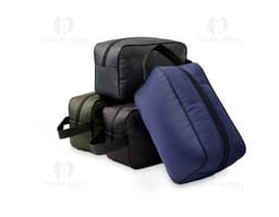 Nécessaire de poliéster preta, estilo moderno e elegante, vazia e com alça de mão. Acessório de moda para armazenar objetos
