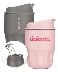 Copo térmico de 250ml, feito de metal e plástico, com tampa e design moderno. Perfeito para manter sua bebida quente ou fria
