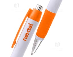 Caneta Plástica - 07: Perfeita para o seu negócio! Com design clean e tubo de plástico, essa caneta é ideal para suas