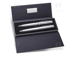 Kit caneta e lapiseira - 03, perfeito para quem busca praticidade e elegância no ambiente de trabalho. Com design moderno