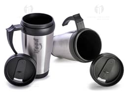 Caneca de metal 400ml - 02, perfeita para desfrutar suas bebidas favoritas com estilo. Feita de alumínio resistente, possui
