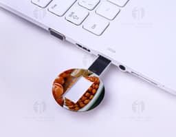 Pen card redondo 8GB - 02: armazene seus arquivos com estilo e praticidade! Este dispositivo 3D e shiny de design moderno e