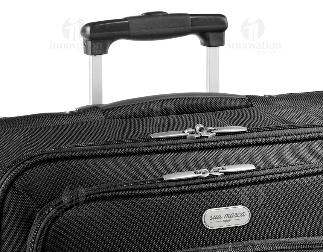 Mala de viagem elegante e prática, perfeita para profissionais modernos e executivos. Feita em couro preto de alta qualidade