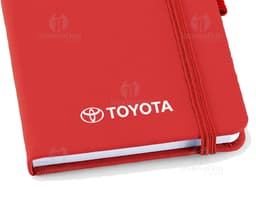 Moleskine 17x12 cm - 18, ideal para escrita e organização no escritório ou estudos. Caderno de couro preto com design moderno