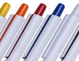 Caneta plástica colorida para escrita e desenho em papel. Ferramenta essencial para escritório, escola e negócios. Disponível