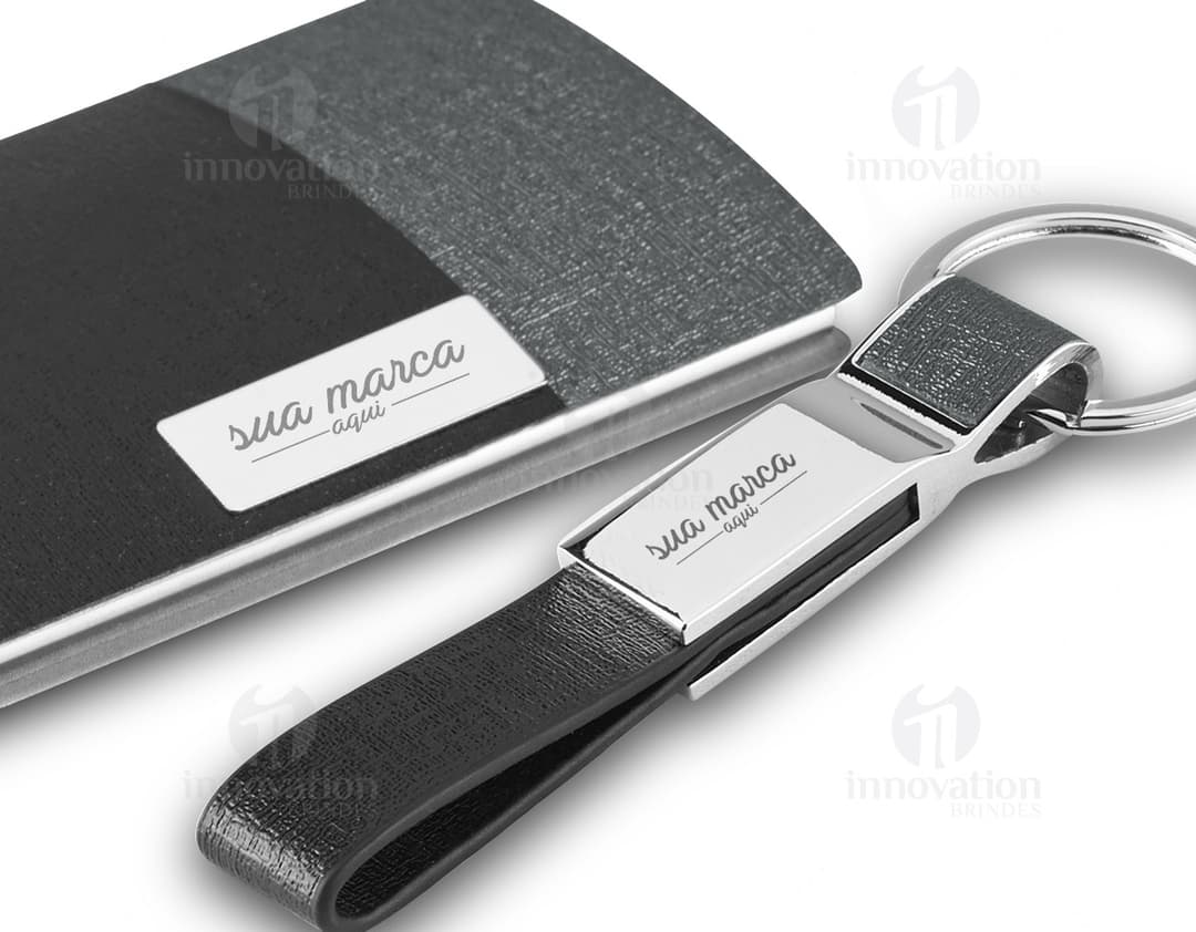 Kit Executivo - 07: Conjunto moderno de equipamentos de escritório em prata e preto para comunicação e organização. Ideal