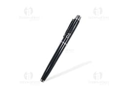 Notebook e pasta executiva, conjunto de equipamentos tecnológicos para escritório, tecnologia moderna e portátil, com display