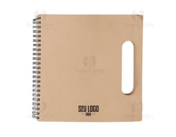 Kit de escritório composto por notebook, papel em branco, lembrete, disquete, quadro de avisos, bloco de notas, página em