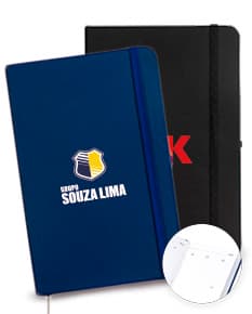 Planner Permanente Emborrachado com capa protetora preta, design moderno, espaço em branco para organização de informações, ícones de tecnologia e escrita, ideal para uso em escritórios e estudos.