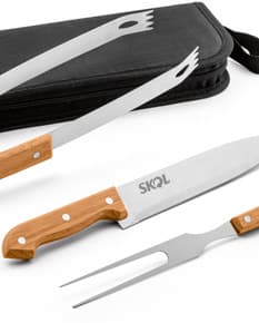 Kit churrasco em aço inox para momentos especiais. Ideal para preparar e servir suas carnes favoritas com praticidade e