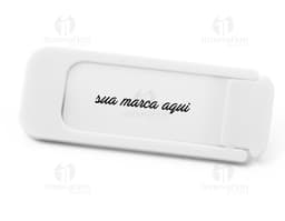 Protetor de webcam moderno para garantir sua segurança online. Feito em plástico resistente, este acessório é essencial para
