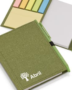 Bloco de anotações 13,5 x11,5 cm em couro sintético vintage. Perfeito para manter suas ideias sempre por perto, com muito