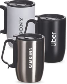 Caneca de metal 350ml, ideal para seu café da manhã ou chá da tarde. Feita em cerâmica com acabamento em metal, essa caneca é resistente e cheia de estilo. Aproveite sua bebida quente preferida com muito mais estilo e sofisticação. Adquira já a sua!